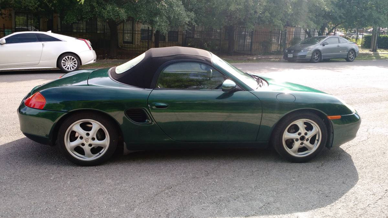 Illustration for article titled At $4,900, Could This Very Verdant 2000 Porsche Boxster Get Your Green?